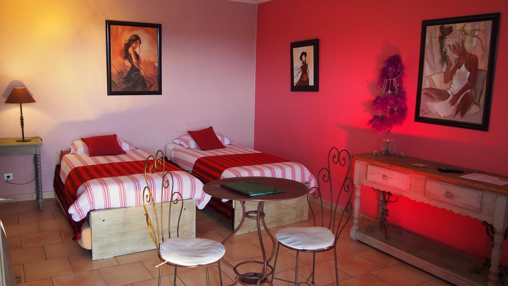 Hotel Le Relais Du Luberon Maubec  Quarto foto